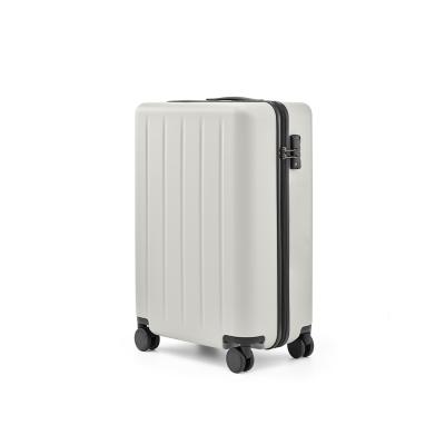 Чемодан NINETYGO Danube MAX luggage 26'' White