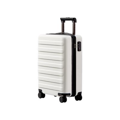 Чемодан, NINETYGO, Rhine Luggage -20'' (New version), 6941413216678, 4-7 комплектов одежды, 3,1кг, 38л, 56,5*36,5*23 см, Поликарбонат, Боковой ручки нет, Белый